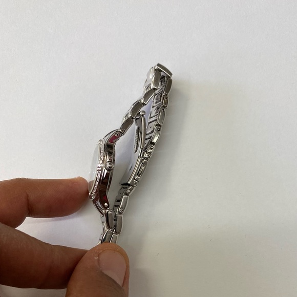 Women’s bulova diamonds watch